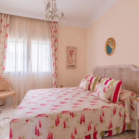Urbanliving Teresa Apartamento *